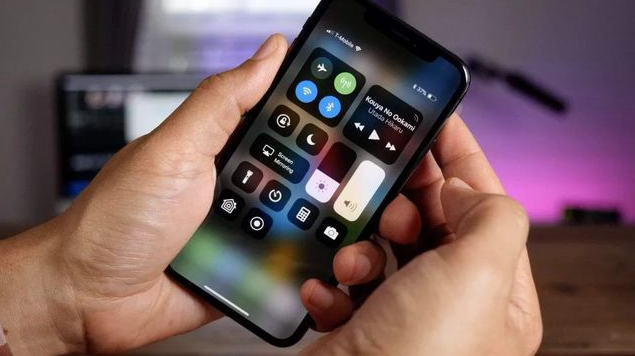 武昌苹果手机维修分享iPhone 12信号差怎么办 