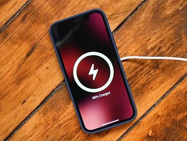武昌苹果手机维修分享iPhone 12可以随便充电吗 